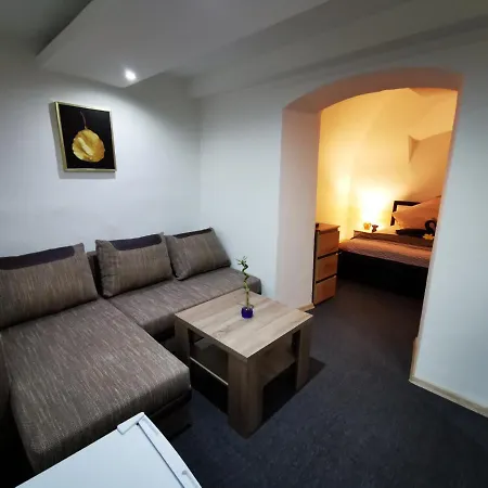 Apartment Directly On The Square Banska Bystrica